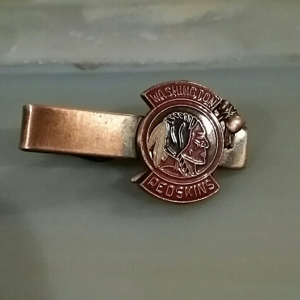 Redskins tie bar